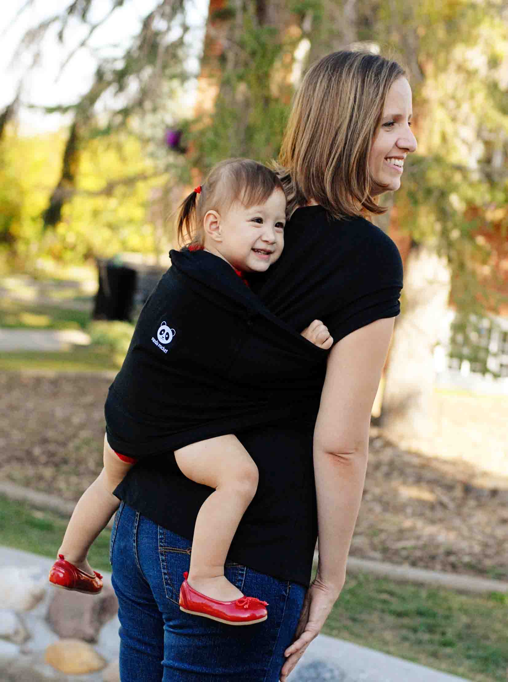 carry up to a 35lb baby comfortably with the Panda Pocket!